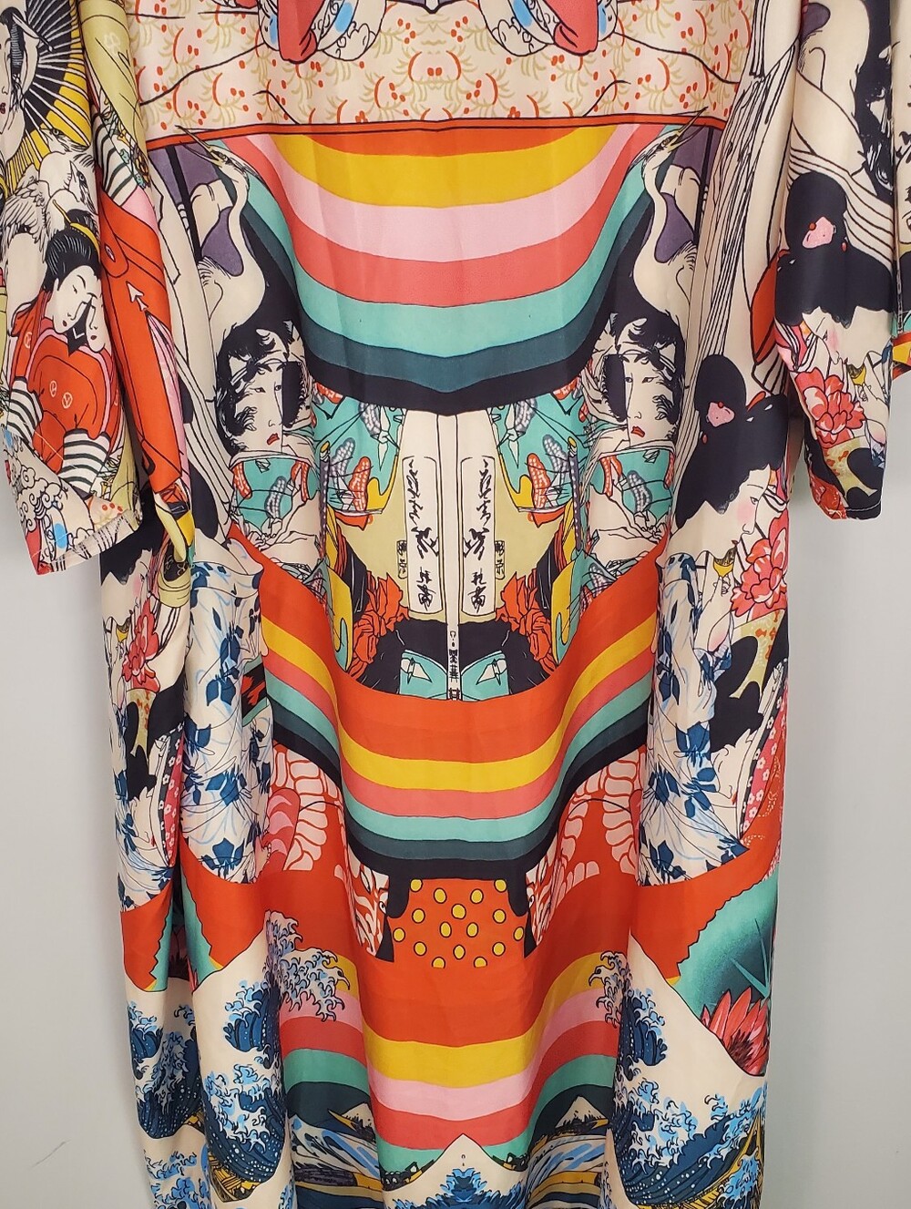 Micas Japanese Multicolor Print Kimono Robe Jacket Satin Boho Duster Size M - Picture 3 of 15